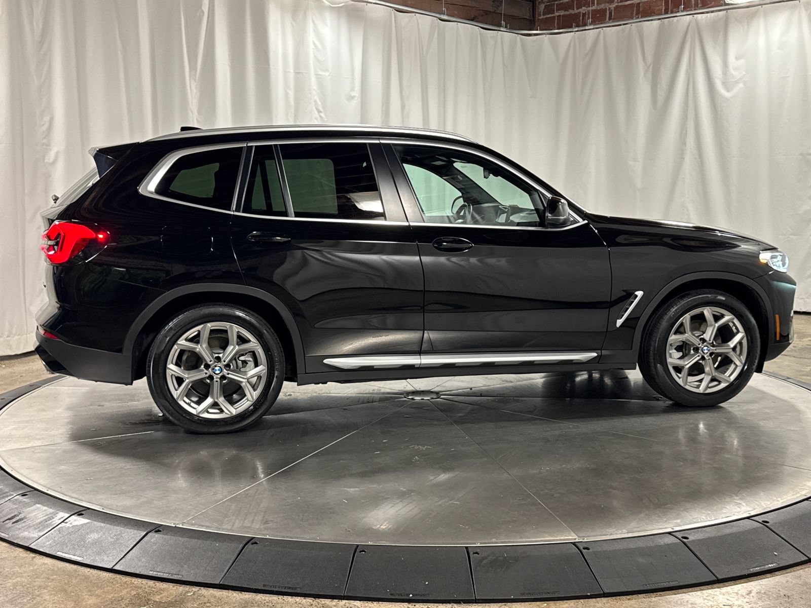 Used 2022 BMW X3 xDrive30i w/ Premium Package 2 AWD/4WD image 13