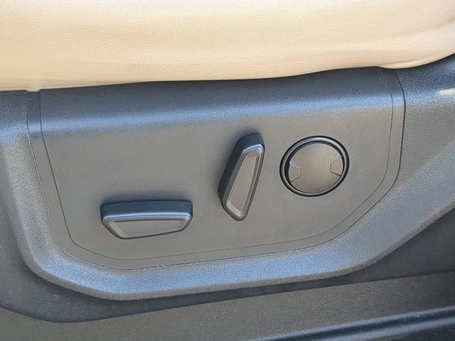 Used 2024 Ford Expedition Max XLT image 24