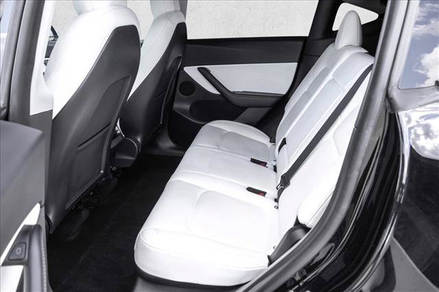 Used 2022 Tesla Model Y Long Range AWD/4WD image 21