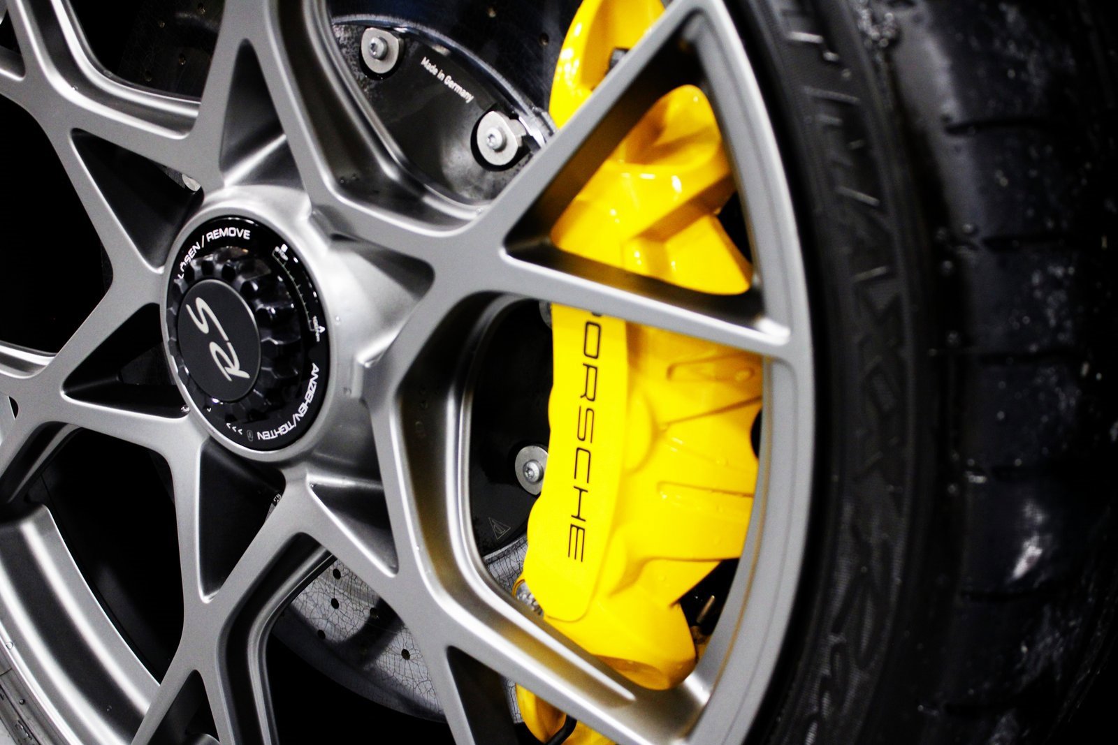 Certified 2025 Porsche 718 Cayman GT4 RS w/ Weissach Package image 15