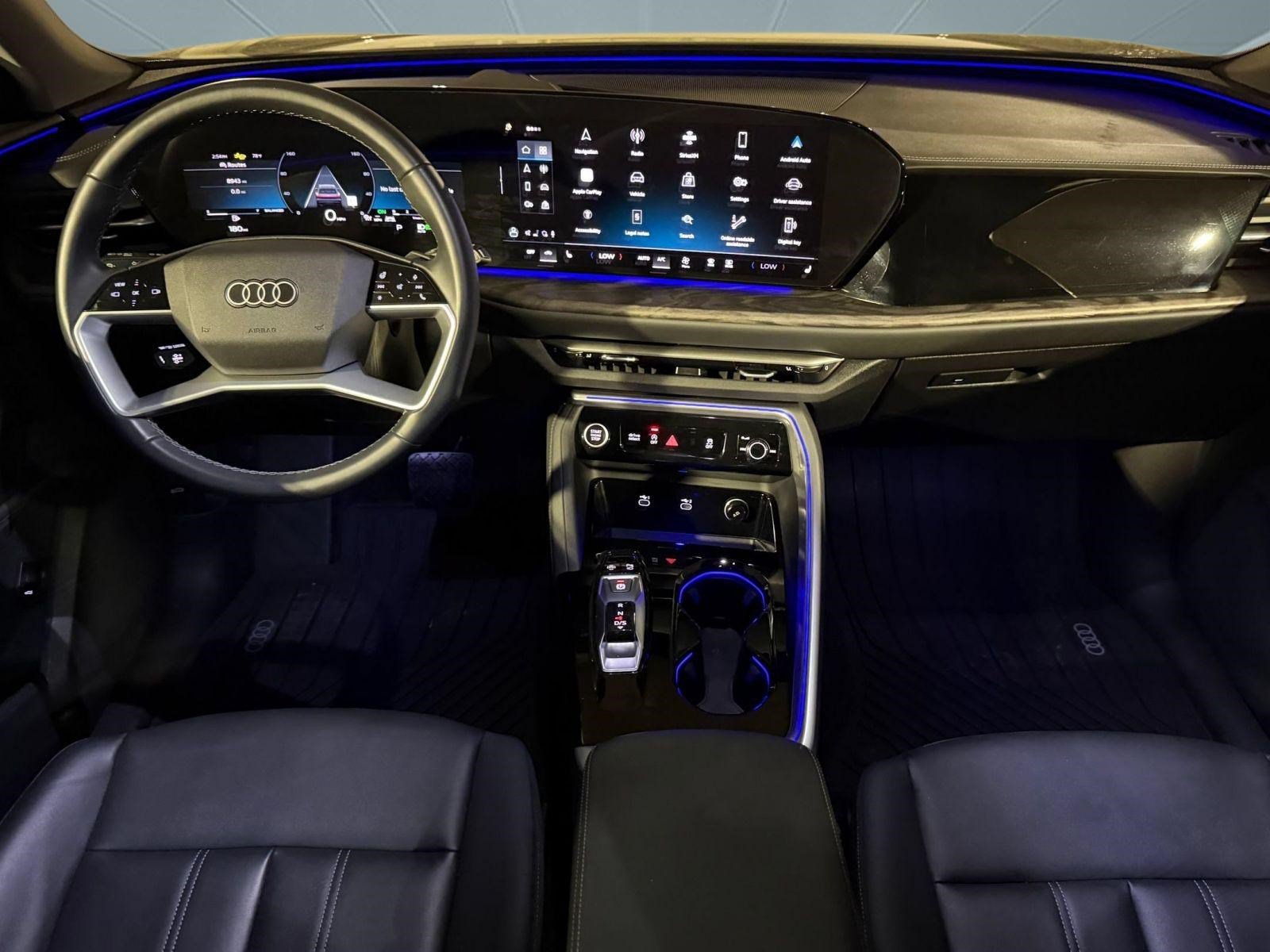 Certified 2025 Audi Q5 Premium w/ Convenience Package AWD/4WD image 14