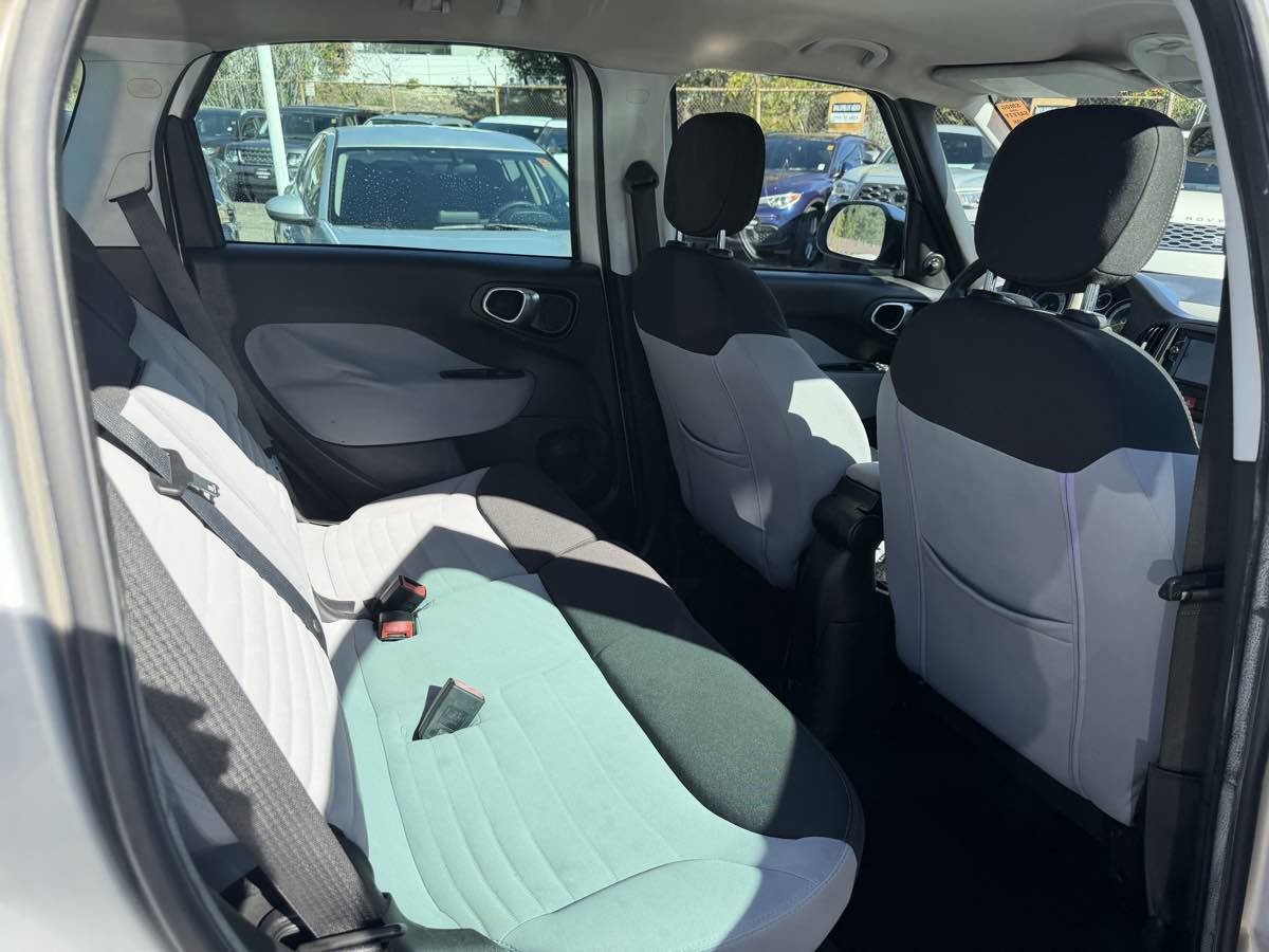 Used 2014 FIAT 500L Easy w/ Popular Equipment Group image 13
