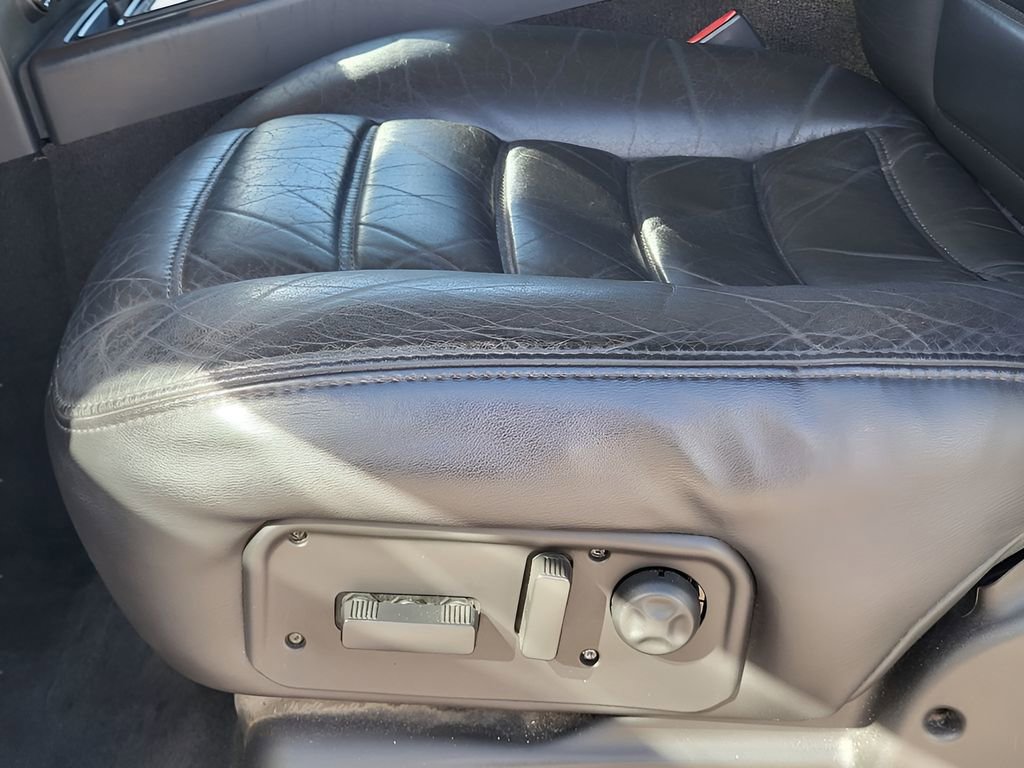 Used 2005 HUMMER H2 SUT w/ Preferred Equipment Group image 21