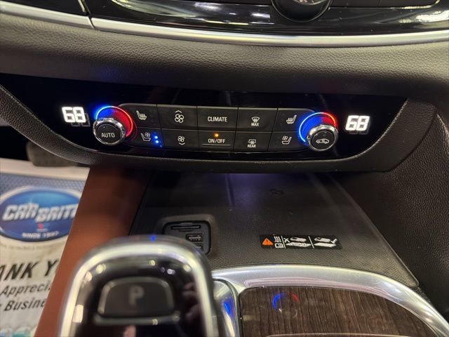 Used 2021 Buick Enclave Avenir w/ Avenir Technology Package image 24