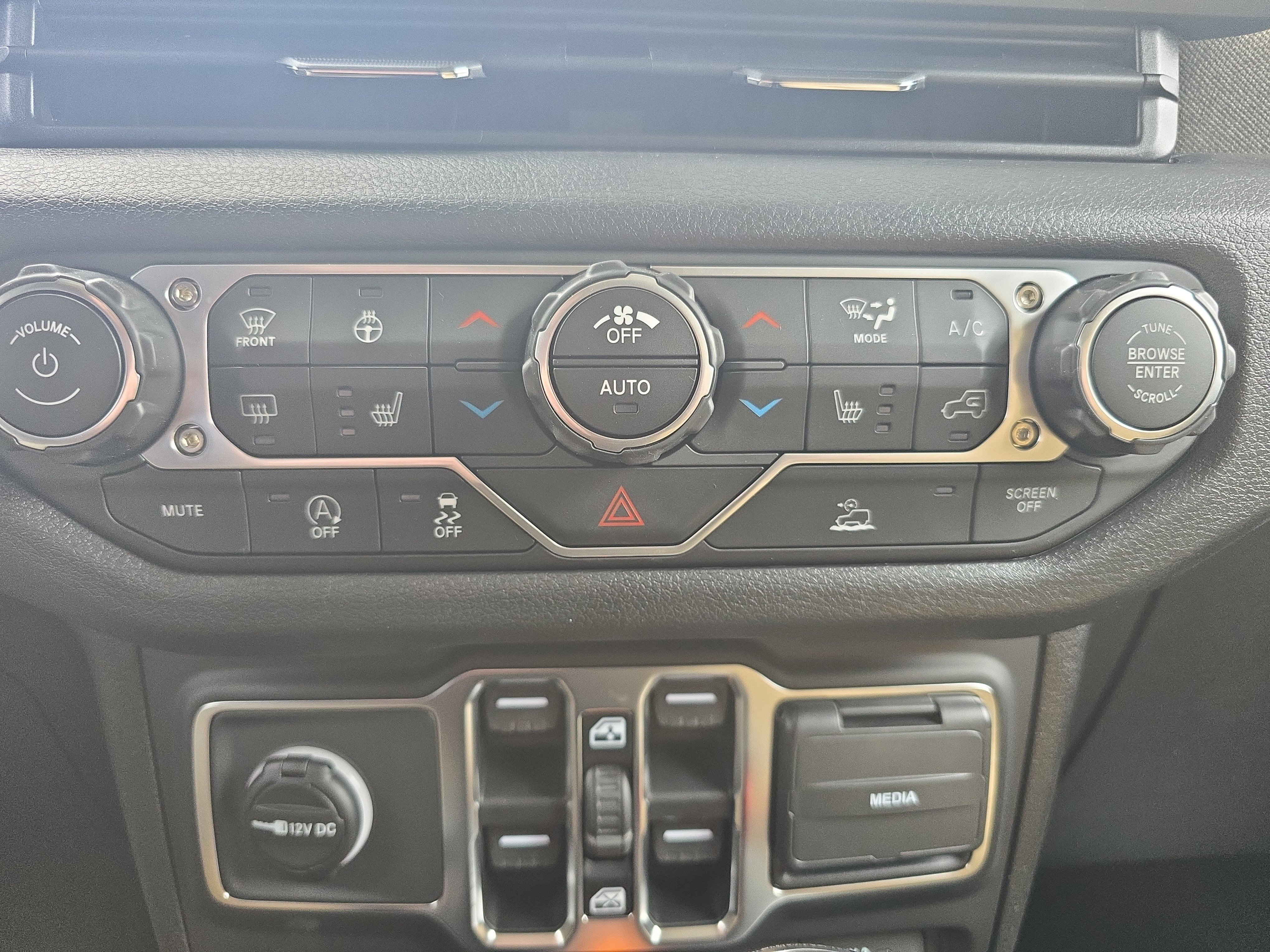 New 2026 Jeep Gladiator Willys image 30