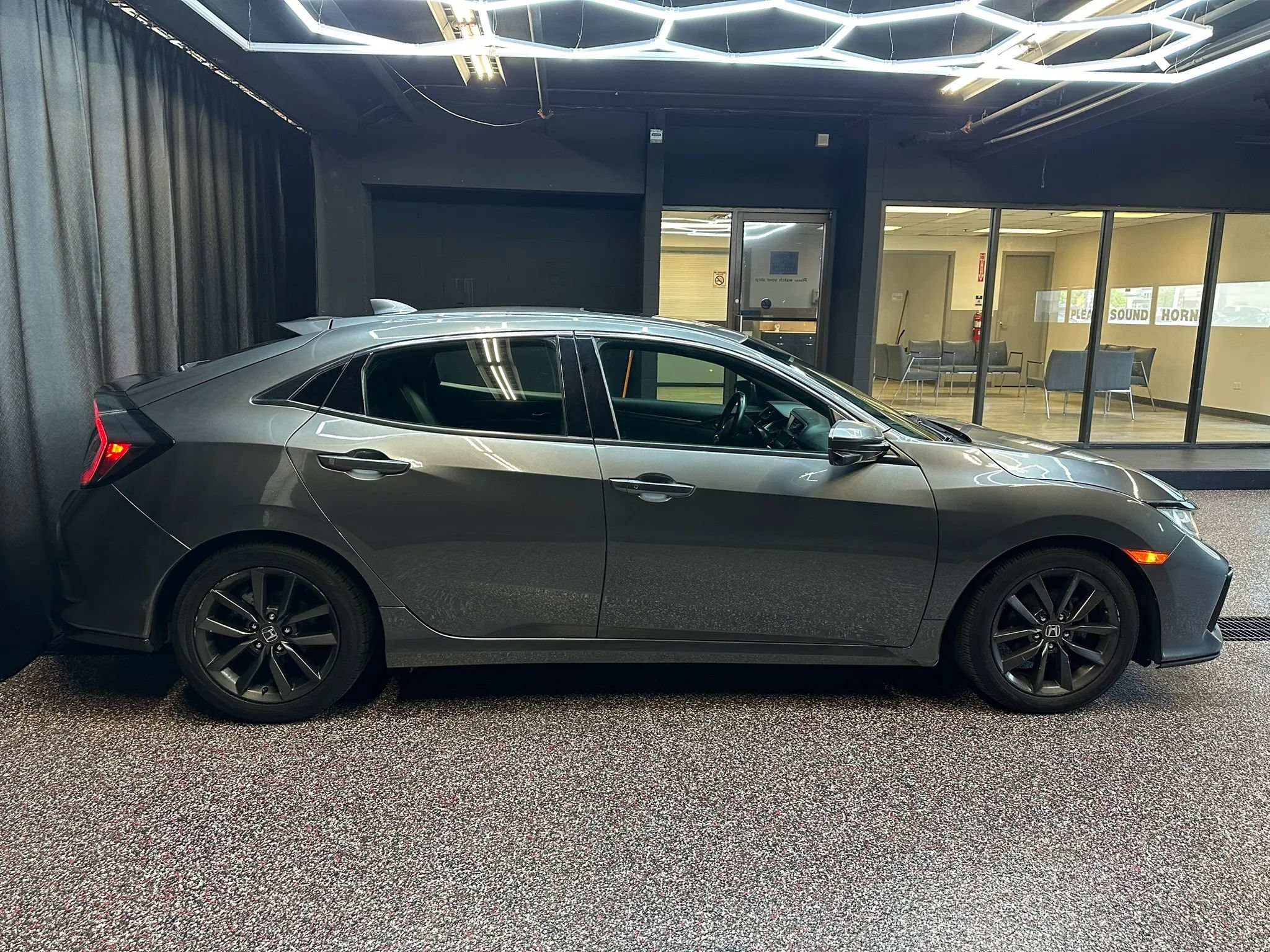 Used 2020 Honda Civic EX image 8