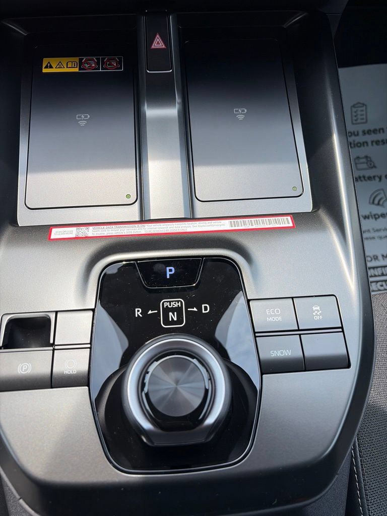 Used 2026 Toyota C-HR AWD/4WD image 32