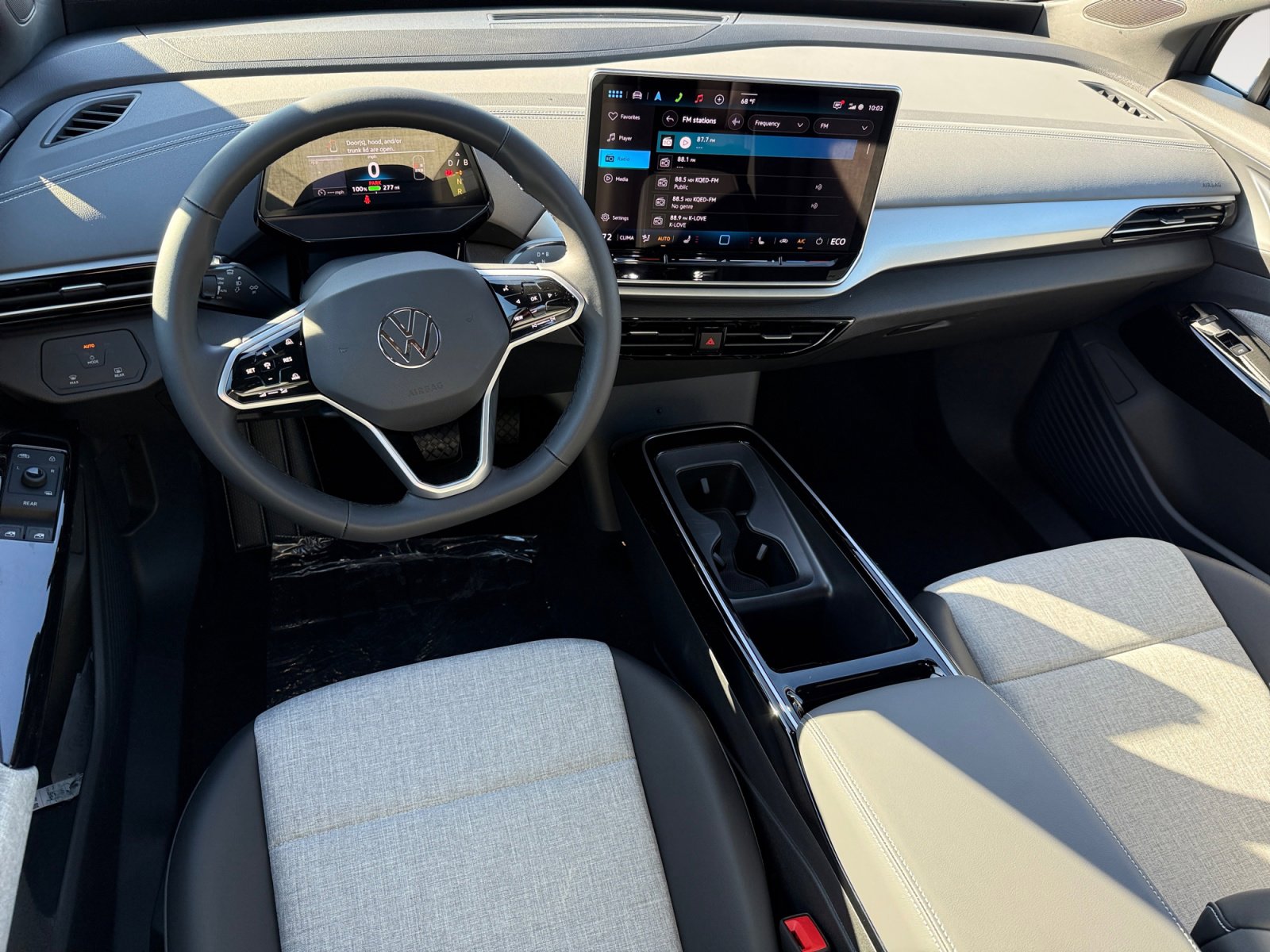 New 2025 Volkswagen ID.4 Pro RWD image 15