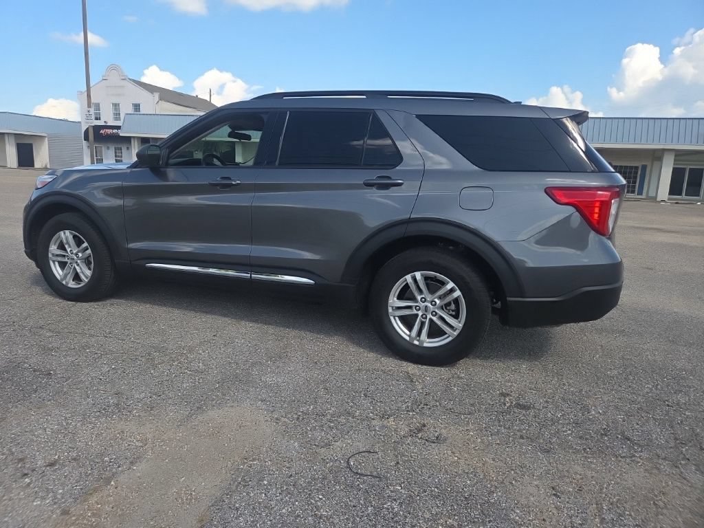 Used 2023 Ford Explorer XLT RWD image 7