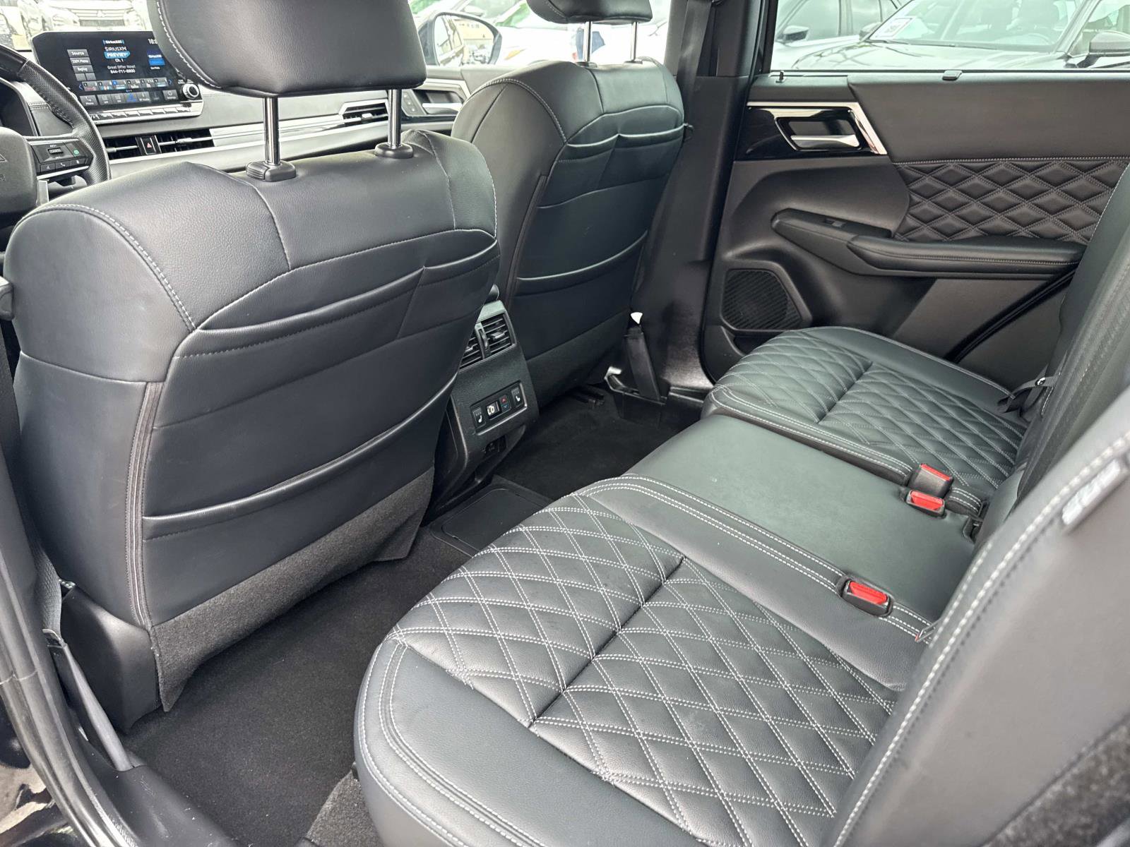 Used 2023 Mitsubishi Outlander SEL AWD/4WD image 10