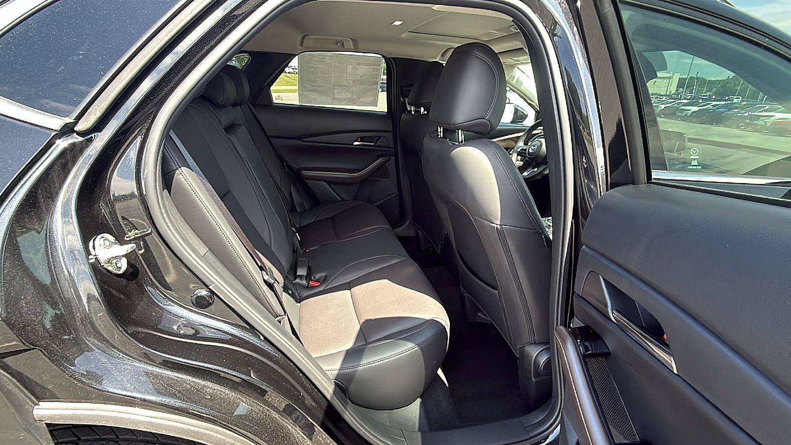 Certified 2025 MAZDA CX-30 AWD 2.5 S w/ Premium Package image 18