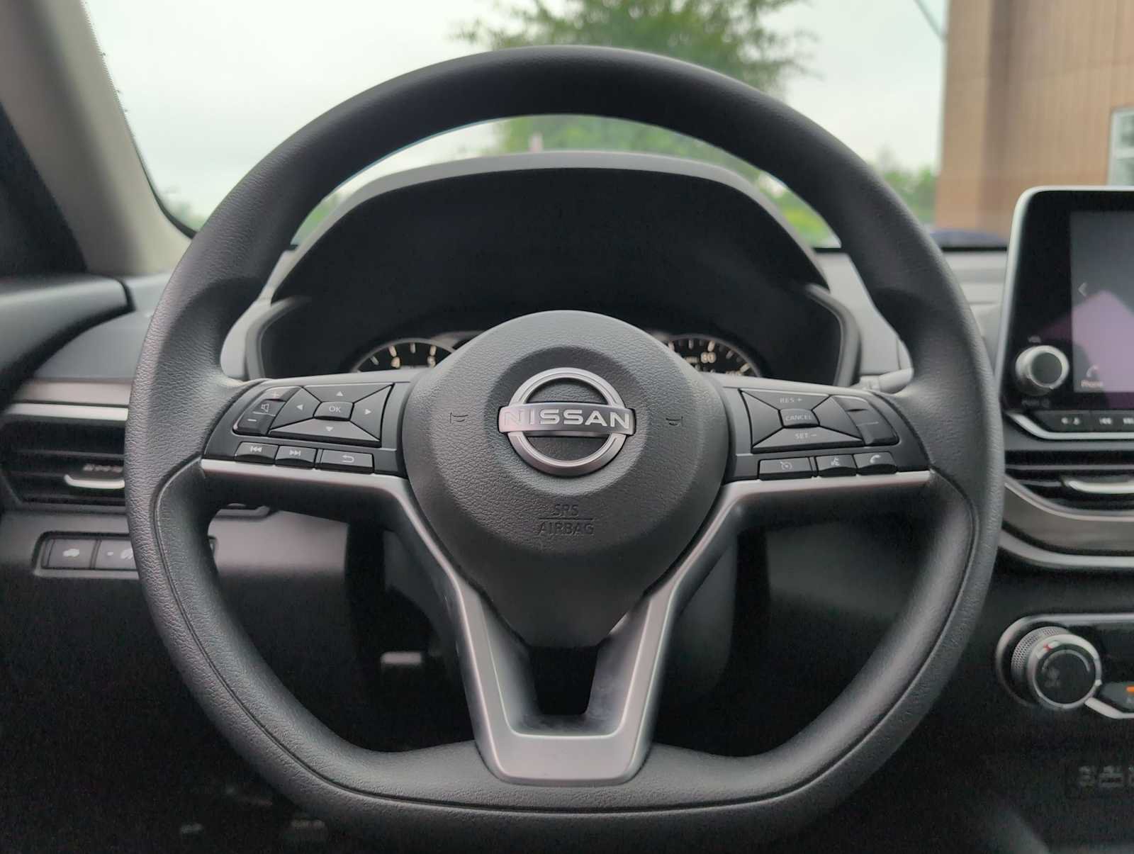 Used 2025 Nissan Altima 2.5 SV FWD image 22