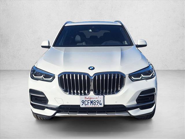 Used 2022 BMW X5 xDrive40i w/ Parking Assistance Package image 3