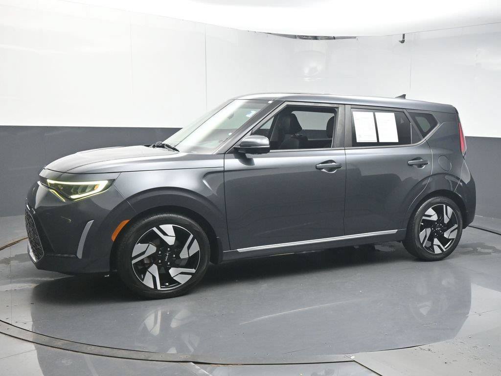 Used 2023 Kia Soul GT-Line w/ GT-Line Technology Package FWD image 4