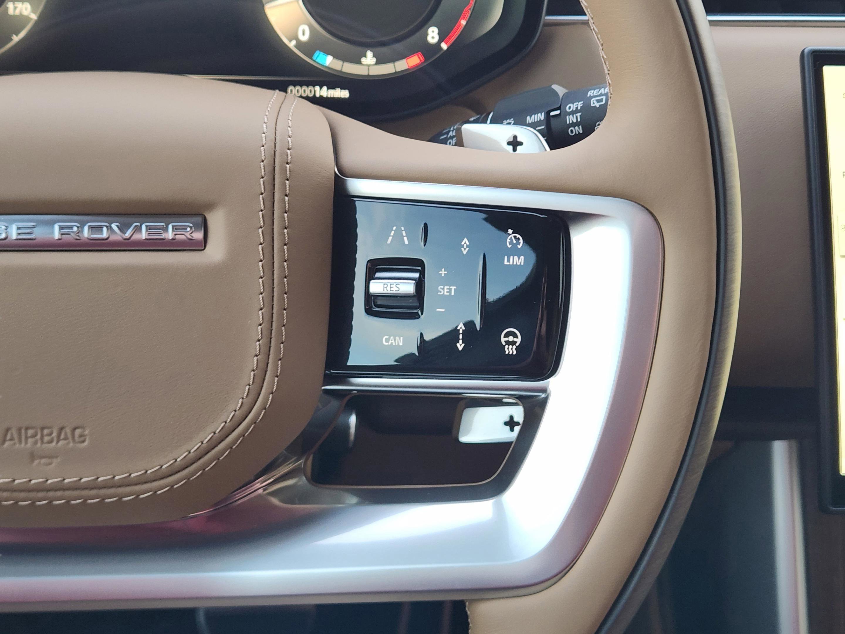 New 2026 Land Rover Range Rover Long Wheelbase Autobiography image 23