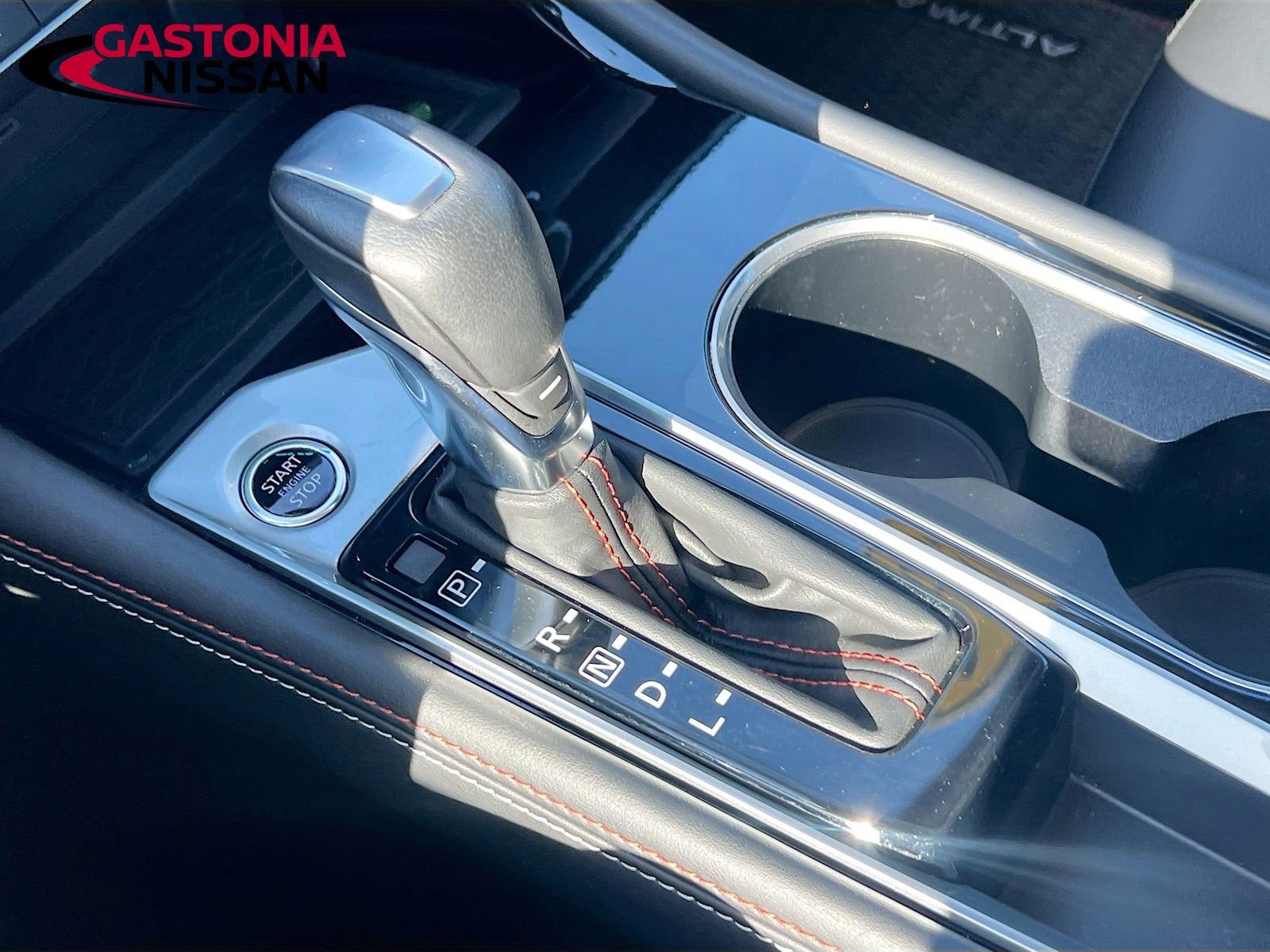 Used 2023 Nissan Altima 2.5 SR w/ SR Premium Package image 22