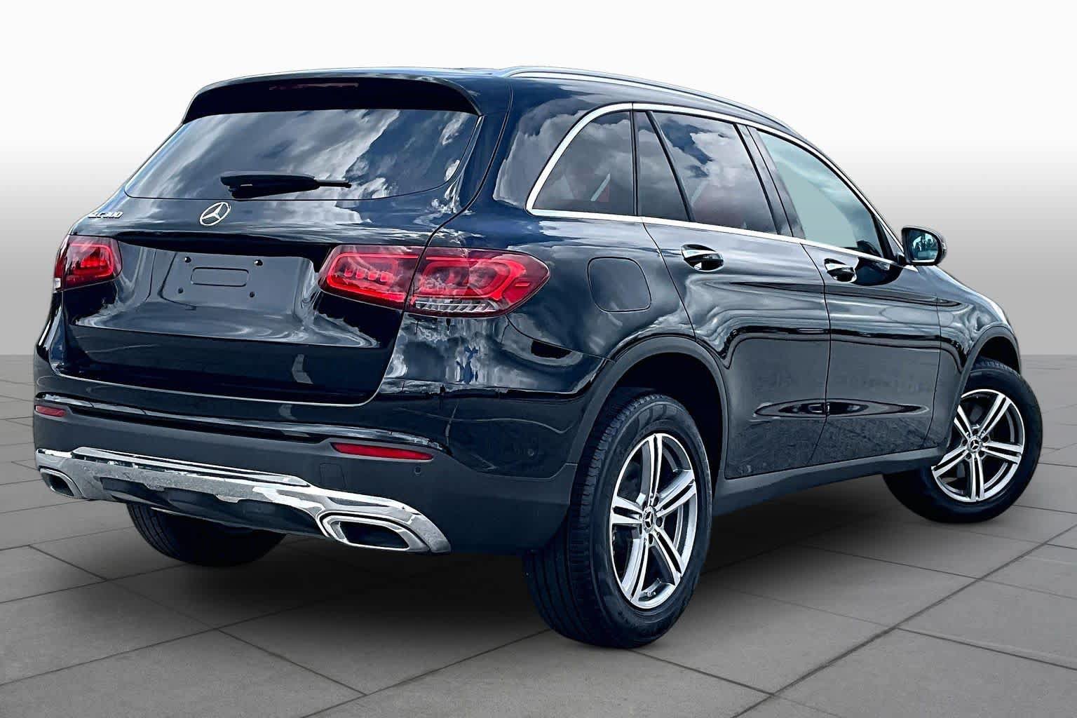 Certified 2022 Mercedes-Benz GLC 300 w/ Premium Package Lite image 13