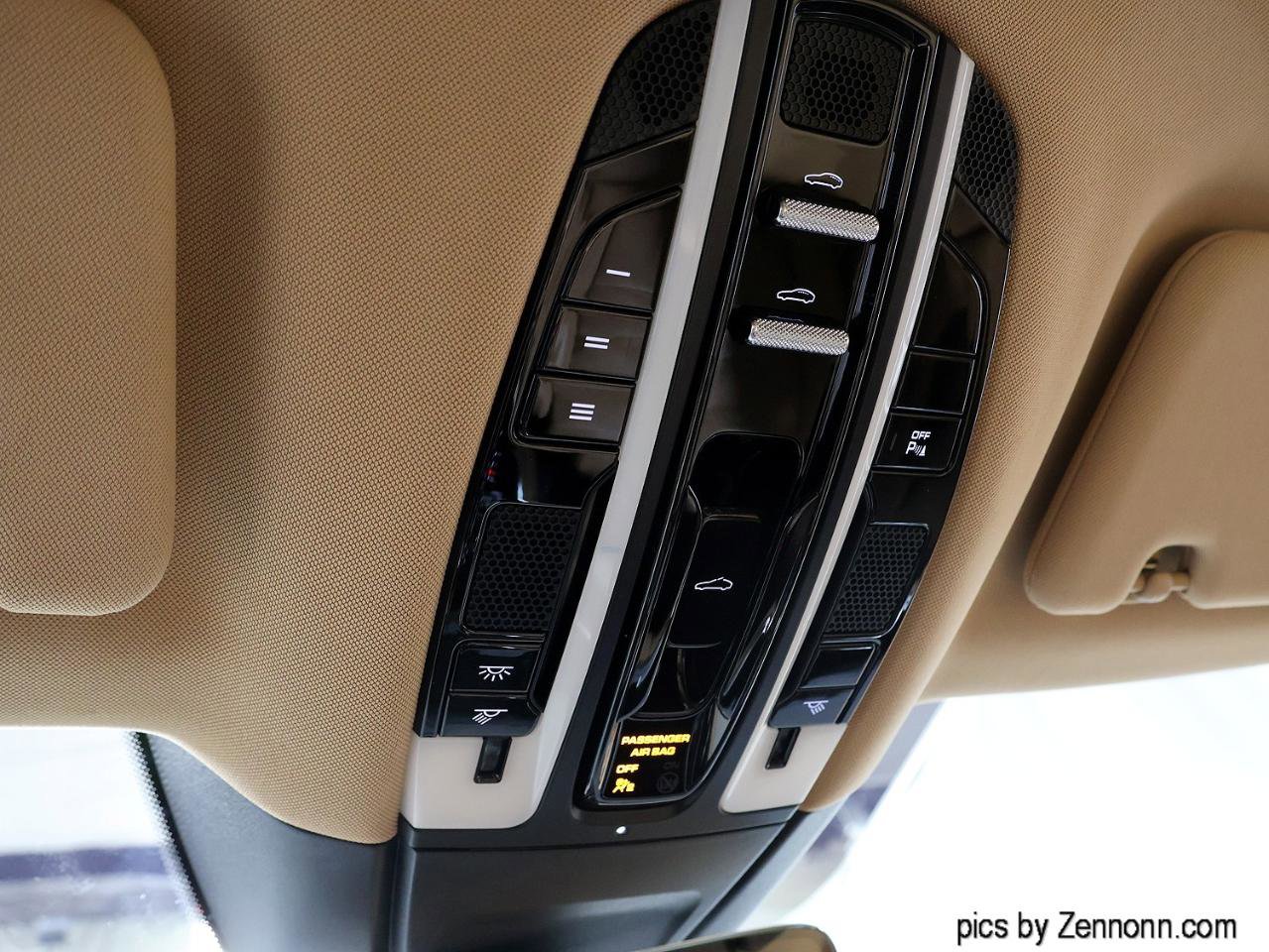 Used 2017 Porsche Panamera Sedan image 26