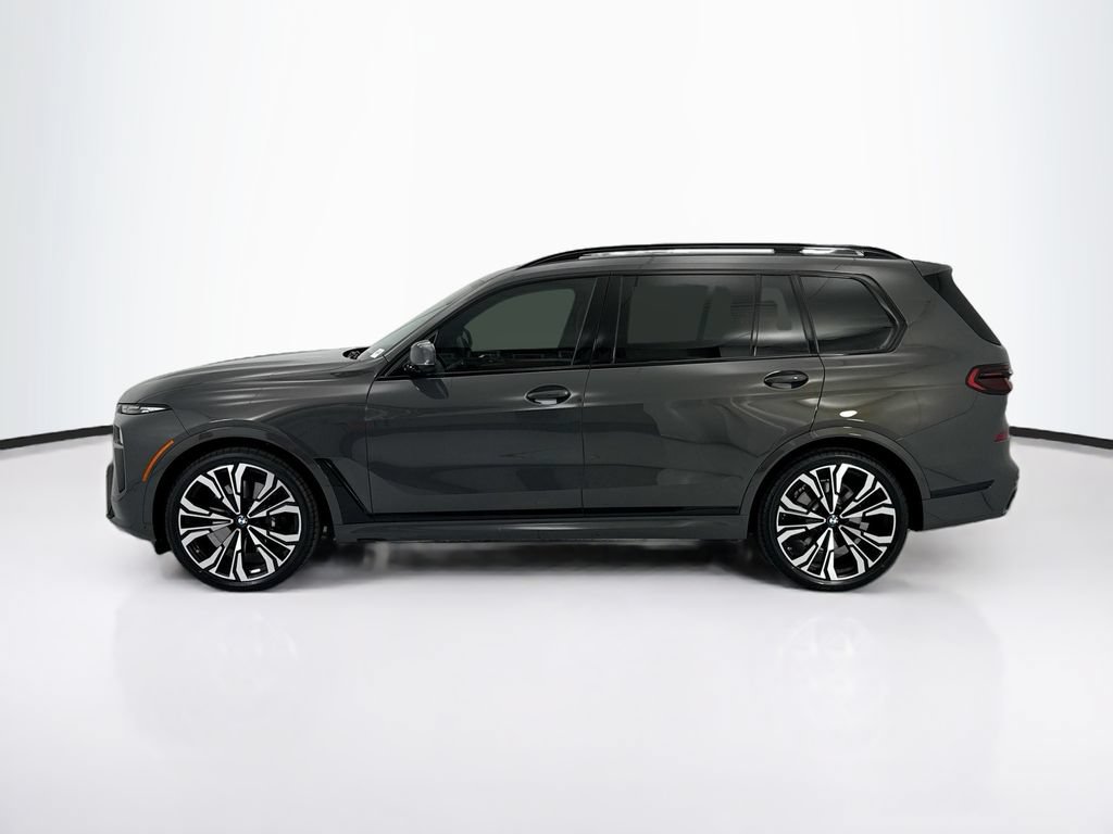 Used 2024 BMW X7 xDrive40i w/ M Sport Package AWD/4WD image 8
