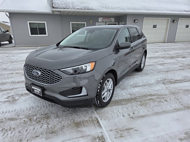 Used 2024 Ford Edge SEL