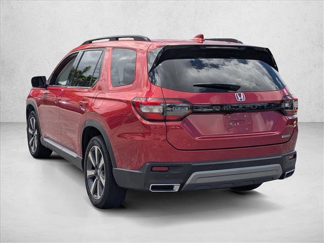 Used 2023 Honda Pilot Touring image 7