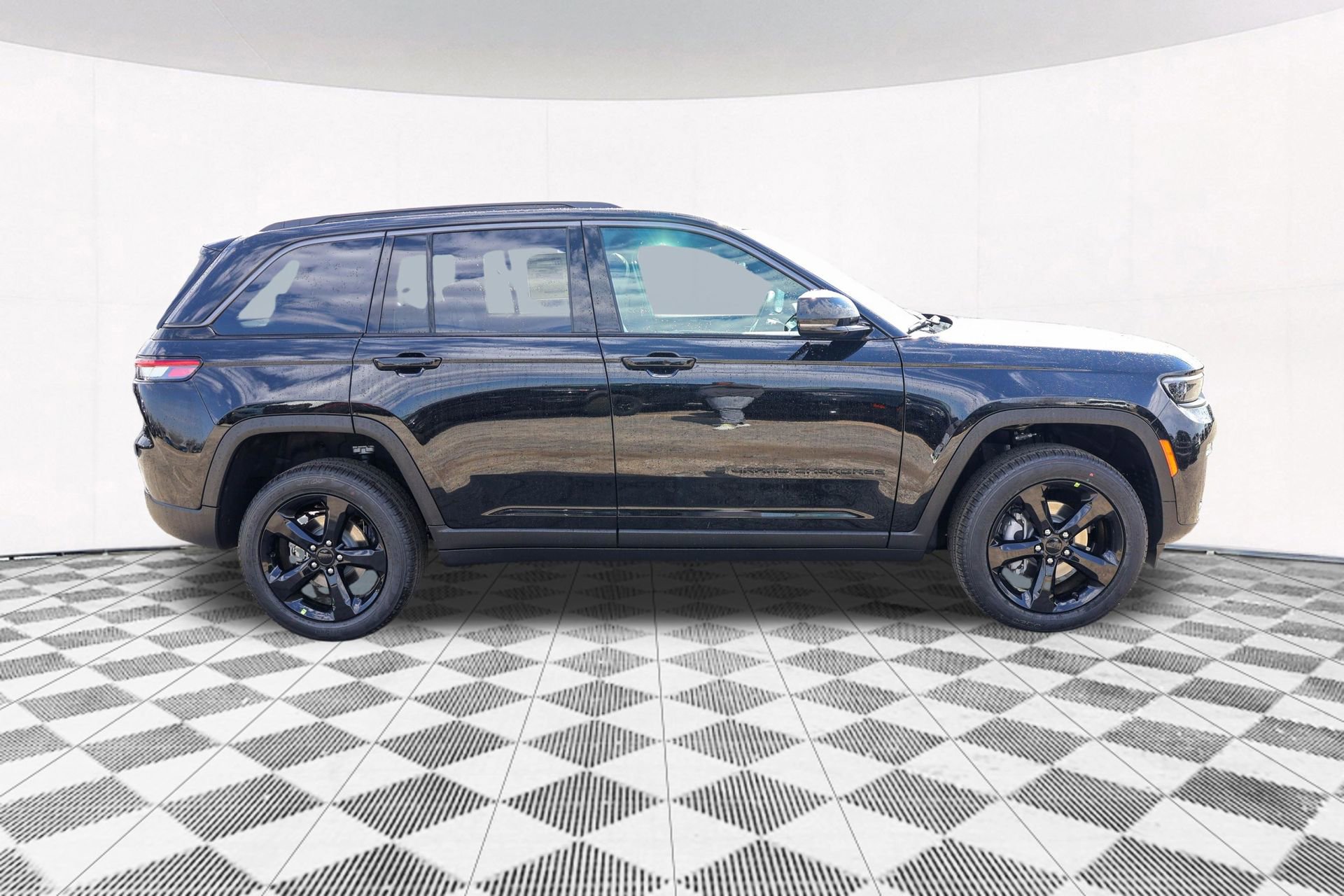 New 2026 Jeep Grand Cherokee Limited image 11