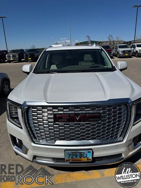 Used 2023 GMC Yukon Denali w/ LPO, Floor Liner Package AWD/4WD image 2