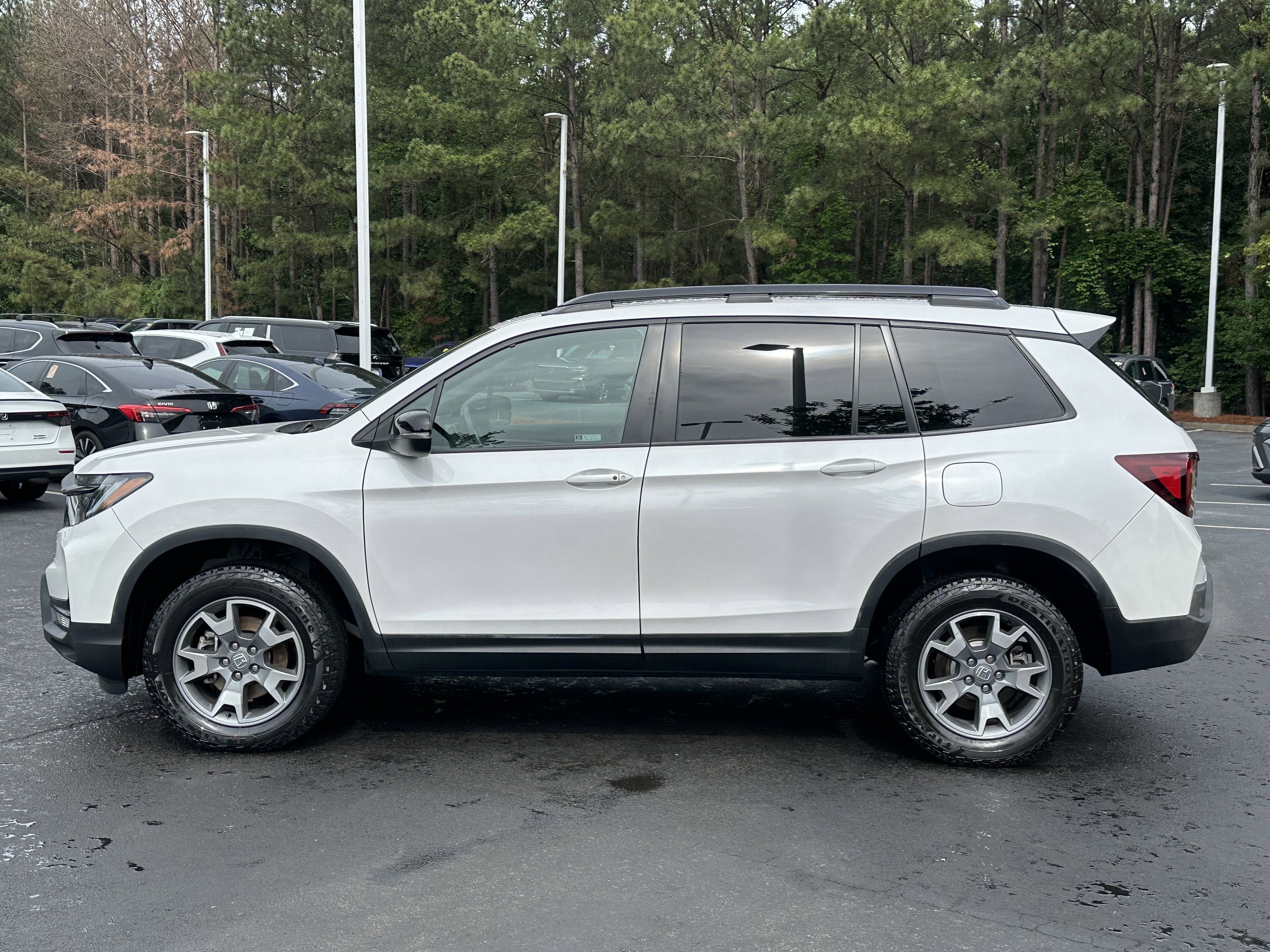 Certified 2023 Honda Passport TrailSport image 7