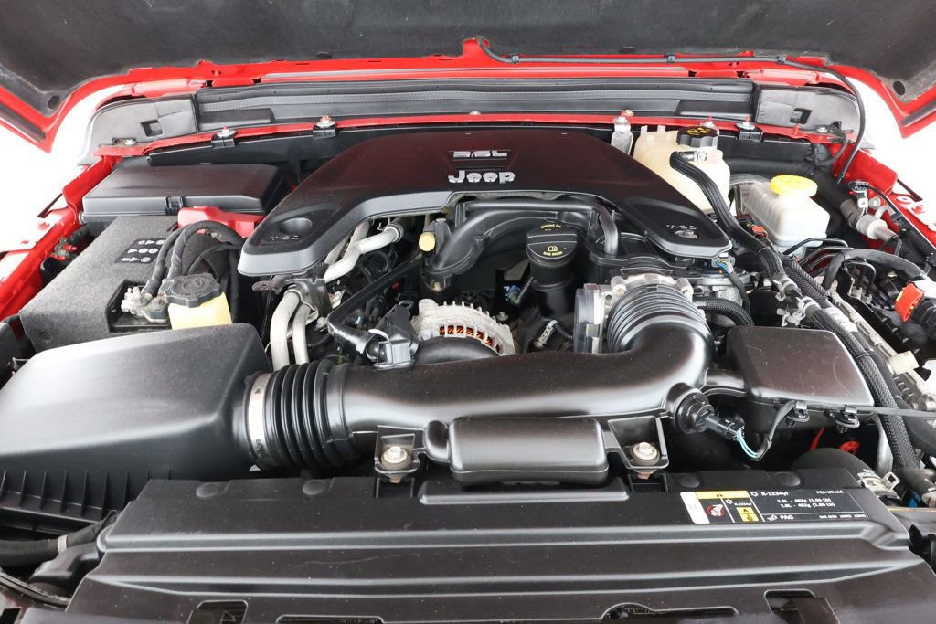 Used 2018 Jeep Wrangler Unlimited Rubicon image 24