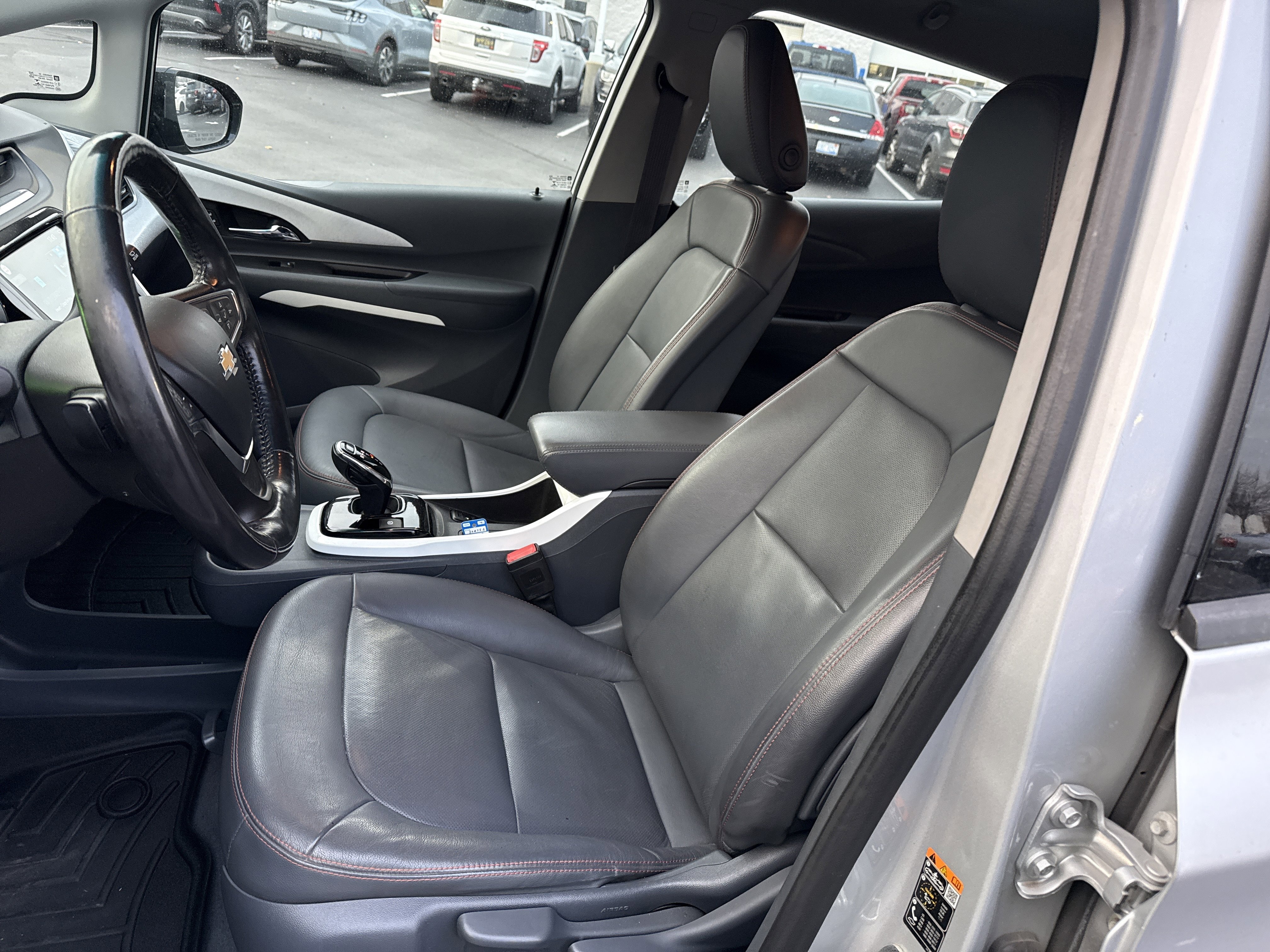 Used 2017 Chevrolet Bolt Premier w/ Driver Confidence II Package image 15