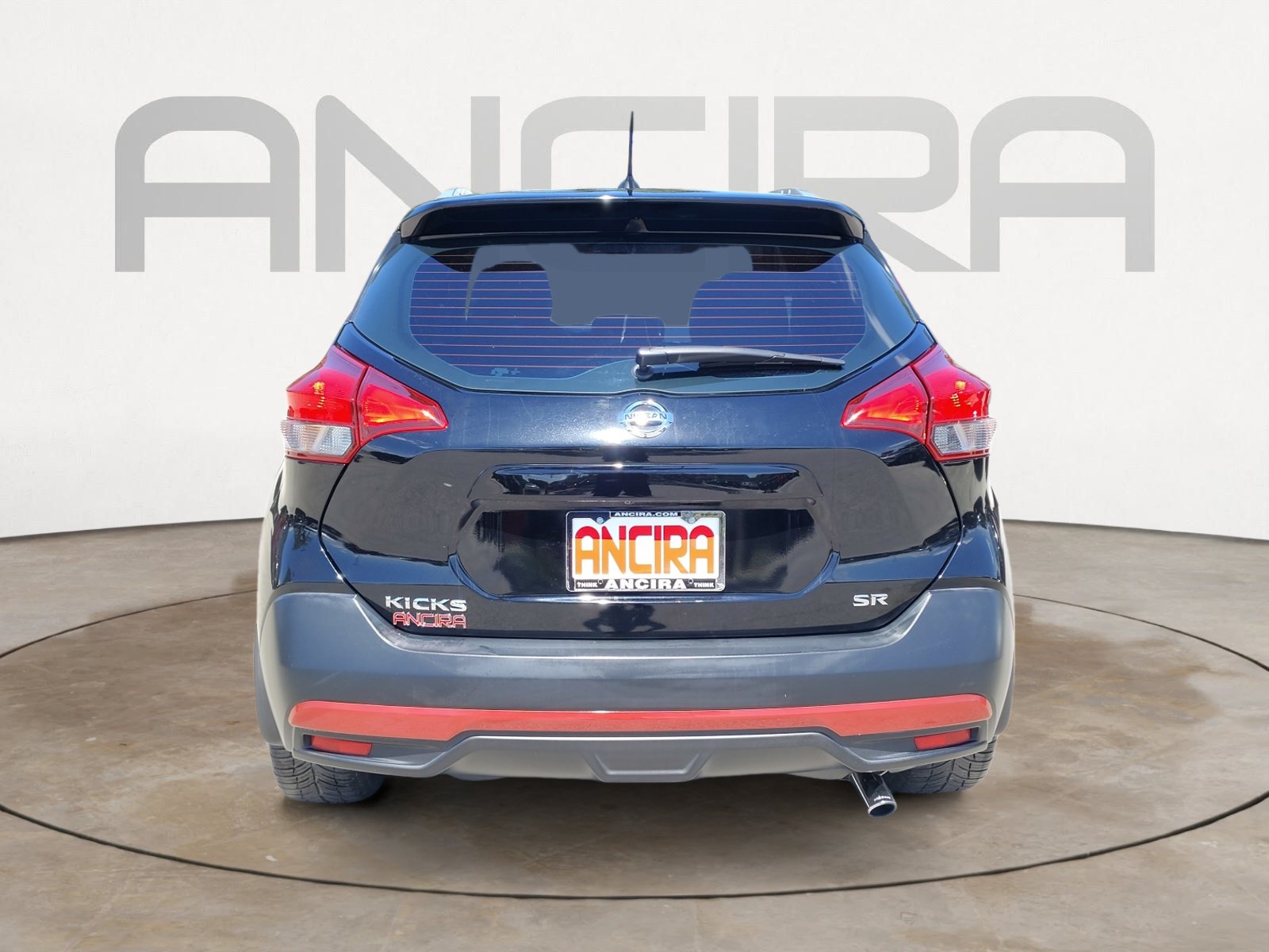 Used 2019 Nissan Kicks SR w/ SR Premium Package FWD image 9