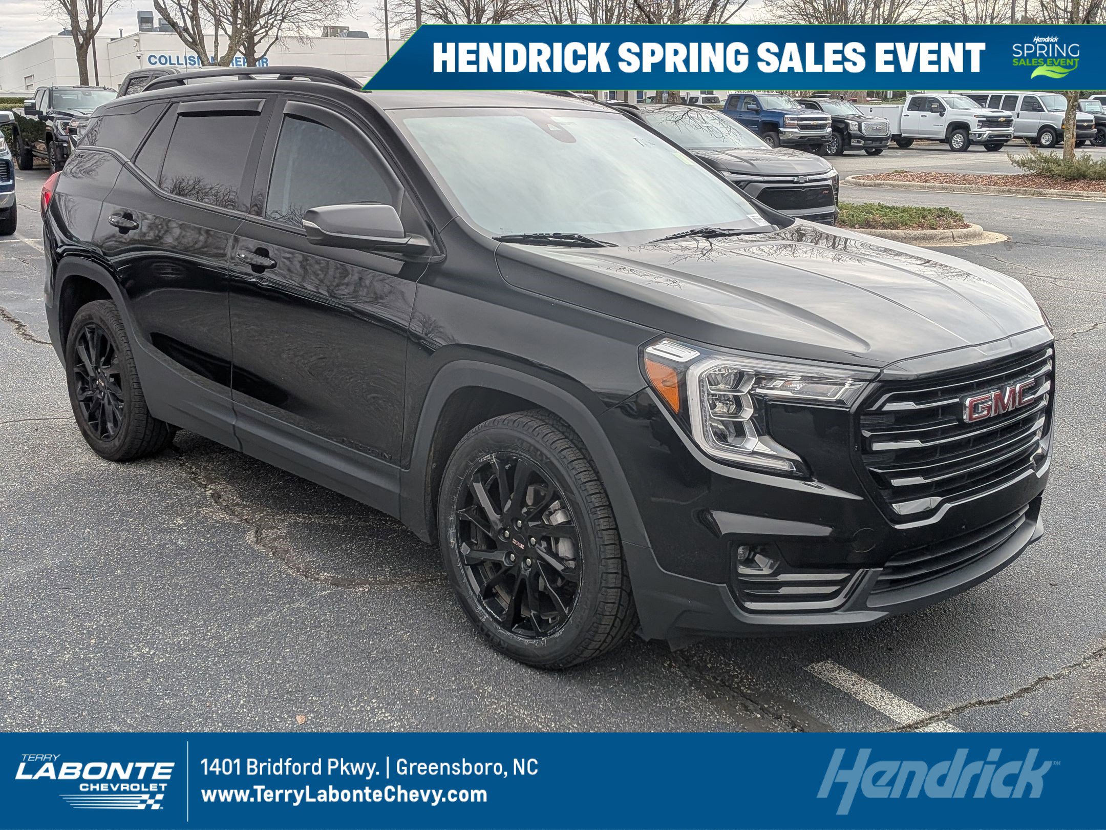 Used 2023 GMC Terrain SLT w/ Infotainment Package II image 1