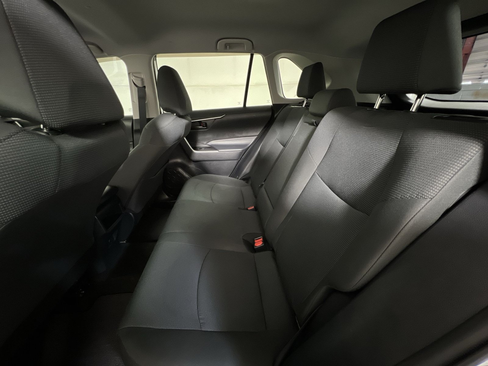 Used 2021 Toyota RAV4 LE w/ Carpet Mat Package (TMS) FWD image 23