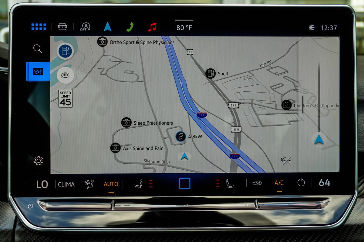 Used 2025 Volkswagen Golf R Black Edition image 24