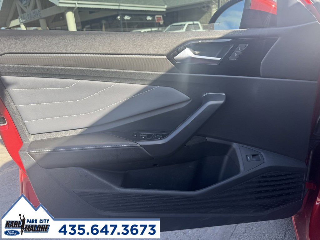 Used 2025 Volkswagen Jetta SEL image 9