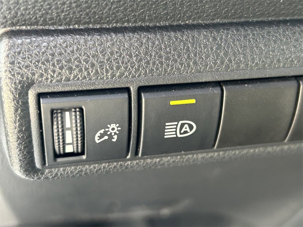 Used 2022 Toyota Corolla SE image 22