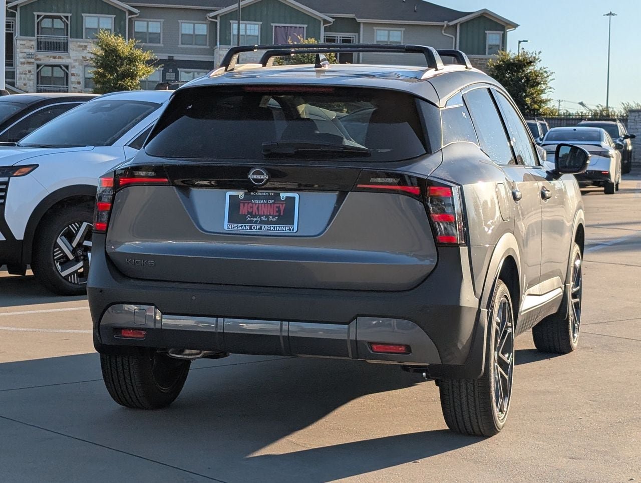 New 2027 Nissan Kicks SR FWD image 4