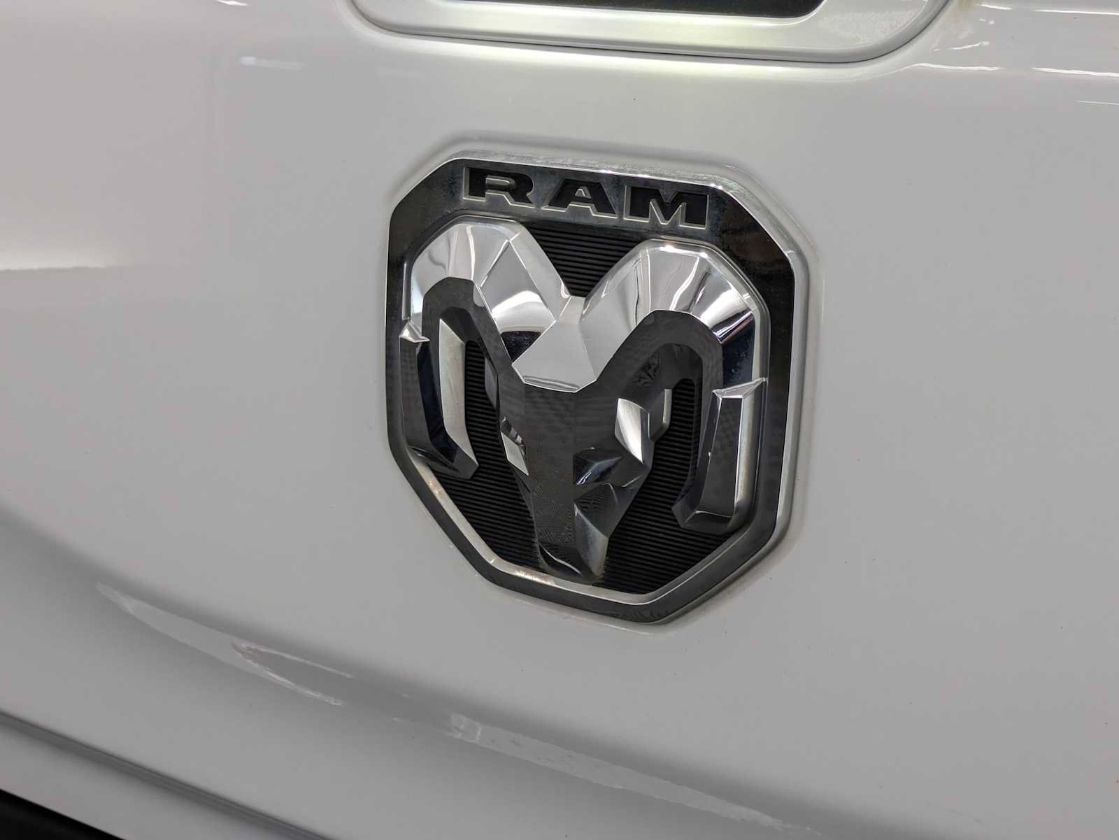 Used 2022 RAM 1500 Big Horn AWD/4WD image 14
