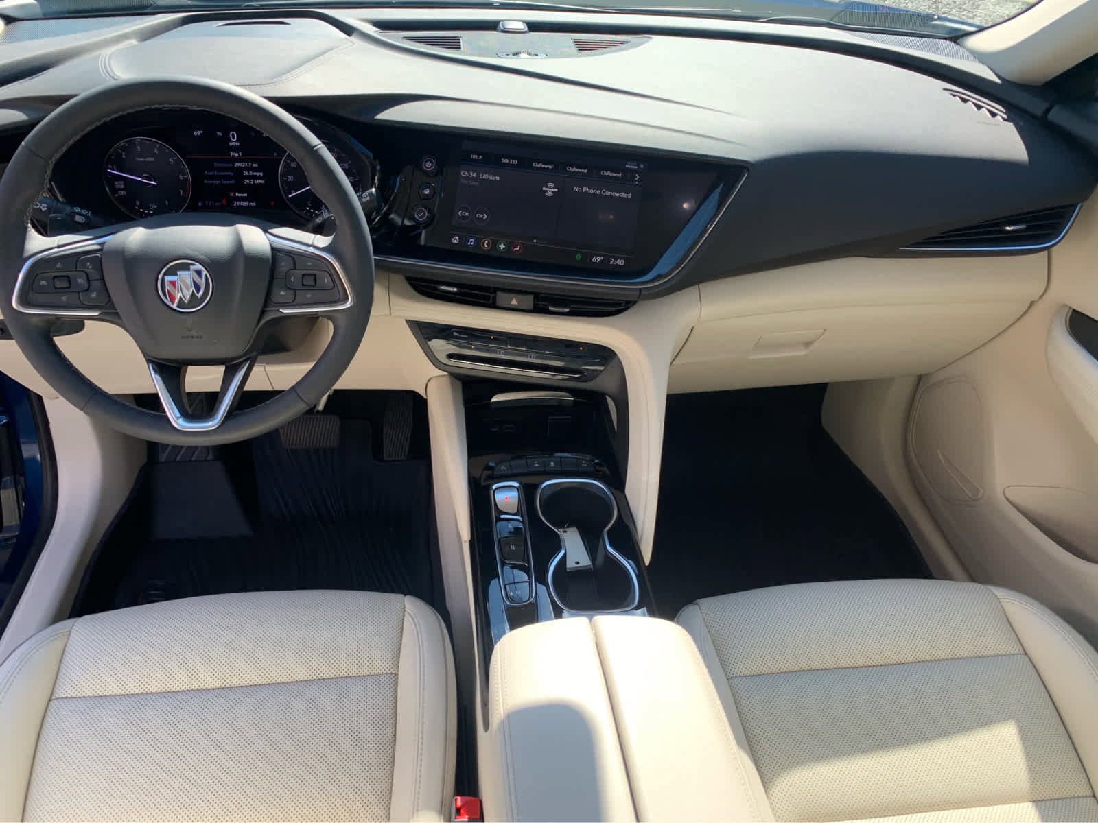 Used 2022 Buick Envision Essence w/ Safety Package image 9