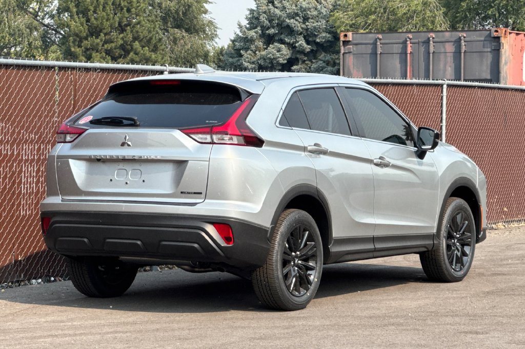 New 2026 Mitsubishi Eclipse Cross LE AWD/4WD image 7