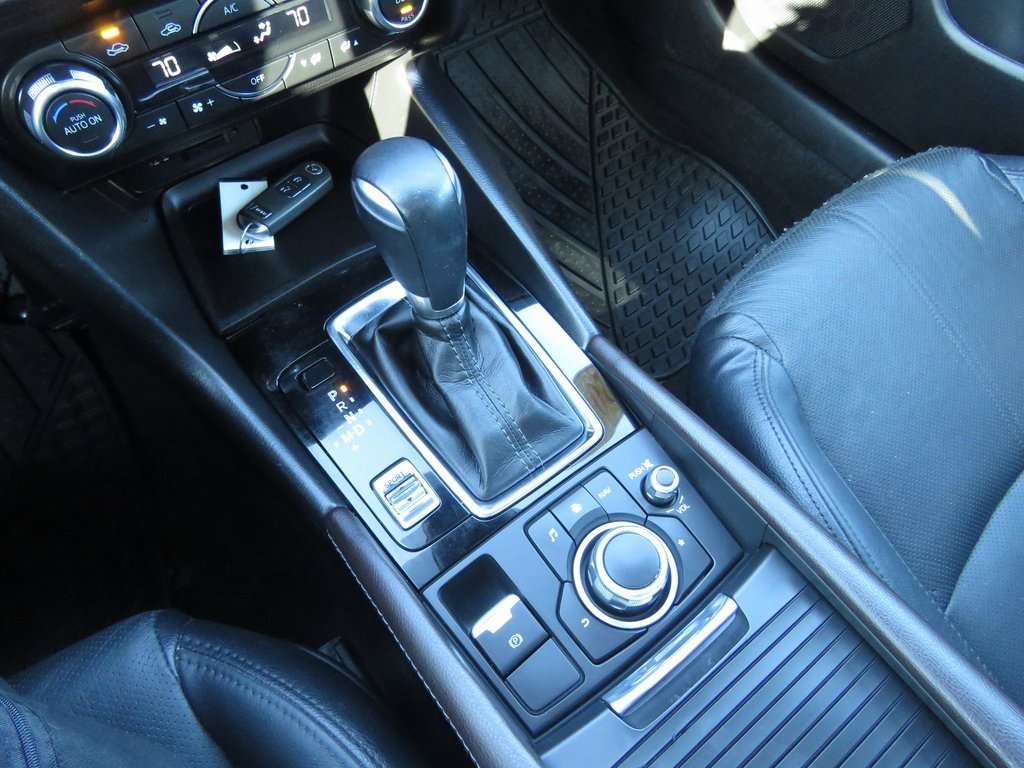 Used 2017 MAZDA MAZDA3 Grand Touring w/ Premium Equipment Package image 23