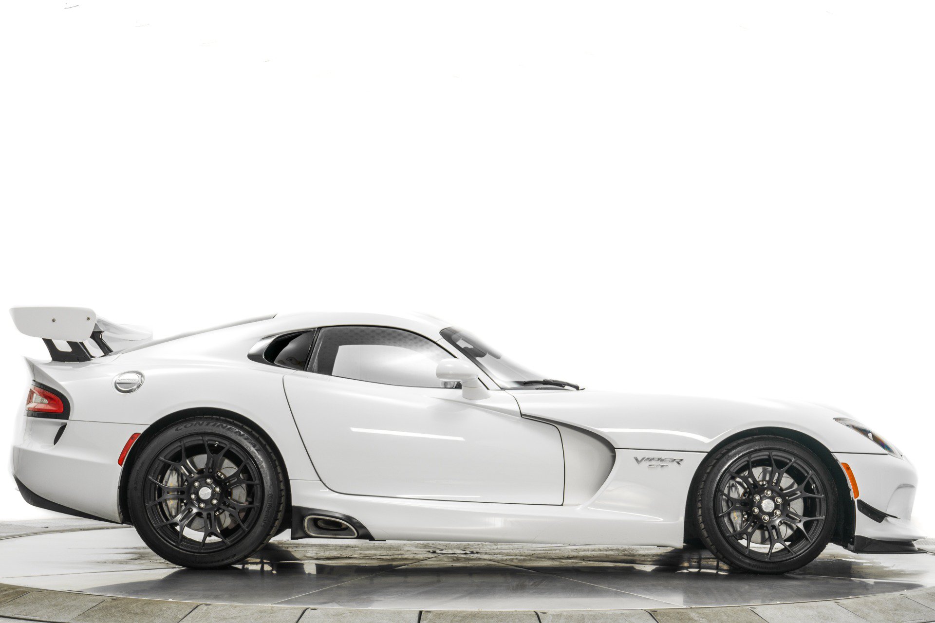 Used 2016 Dodge Viper GTC w/ Time Attack Group 2.0 RWD image 44