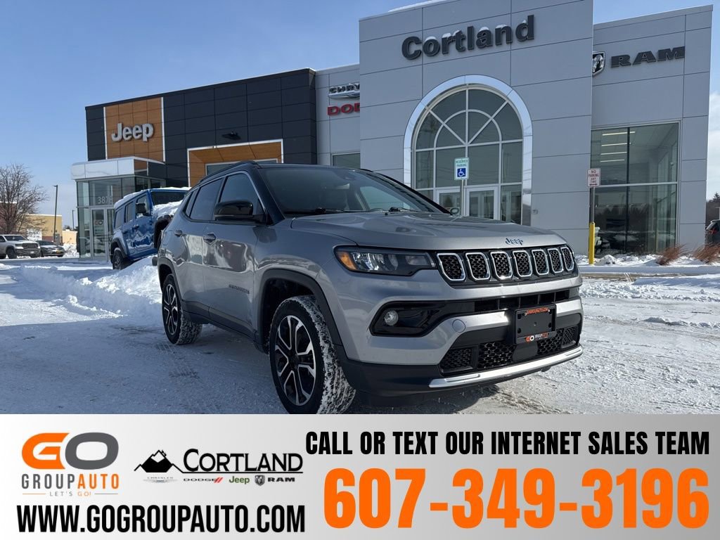 Used 2023 Jeep Compass Limited image 1