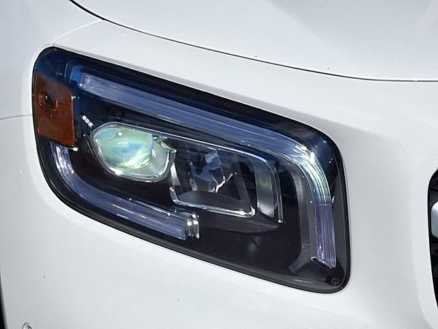 Used 2022 Mercedes-Benz GLB 250 4MATIC image 13
