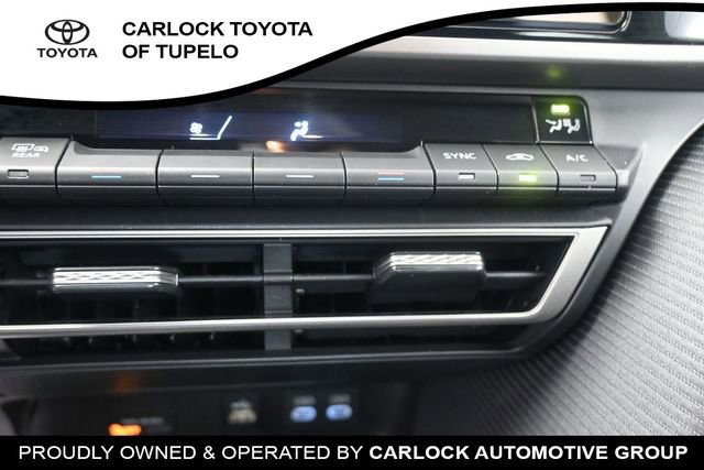 Used 2026 Toyota Camry SE FWD image 13