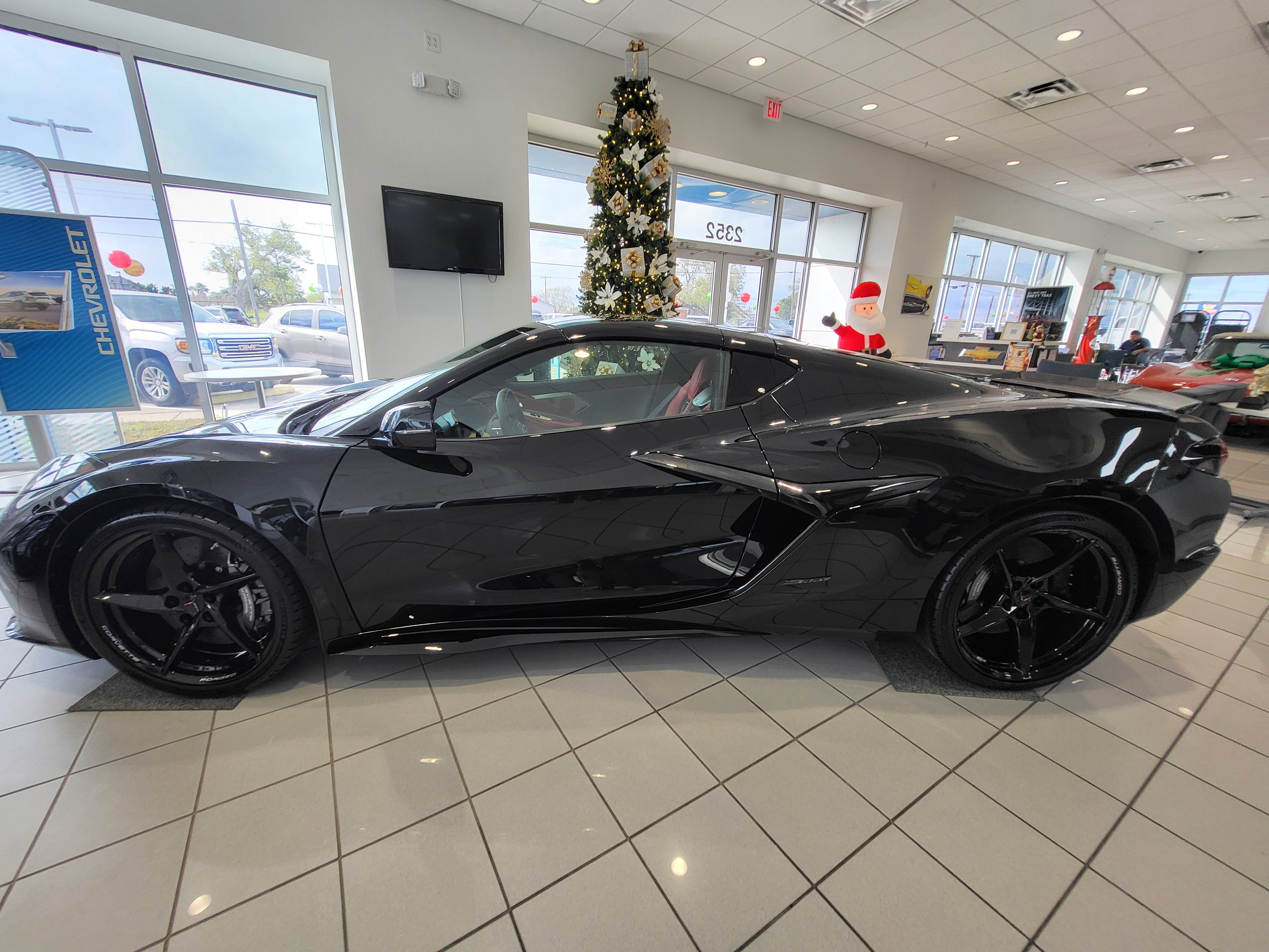 New 2026 Chevrolet Corvette E-Ray image 8