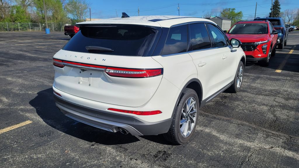 Used 2023 Lincoln Corsair AWD w/ Equipment Group 101A image 6