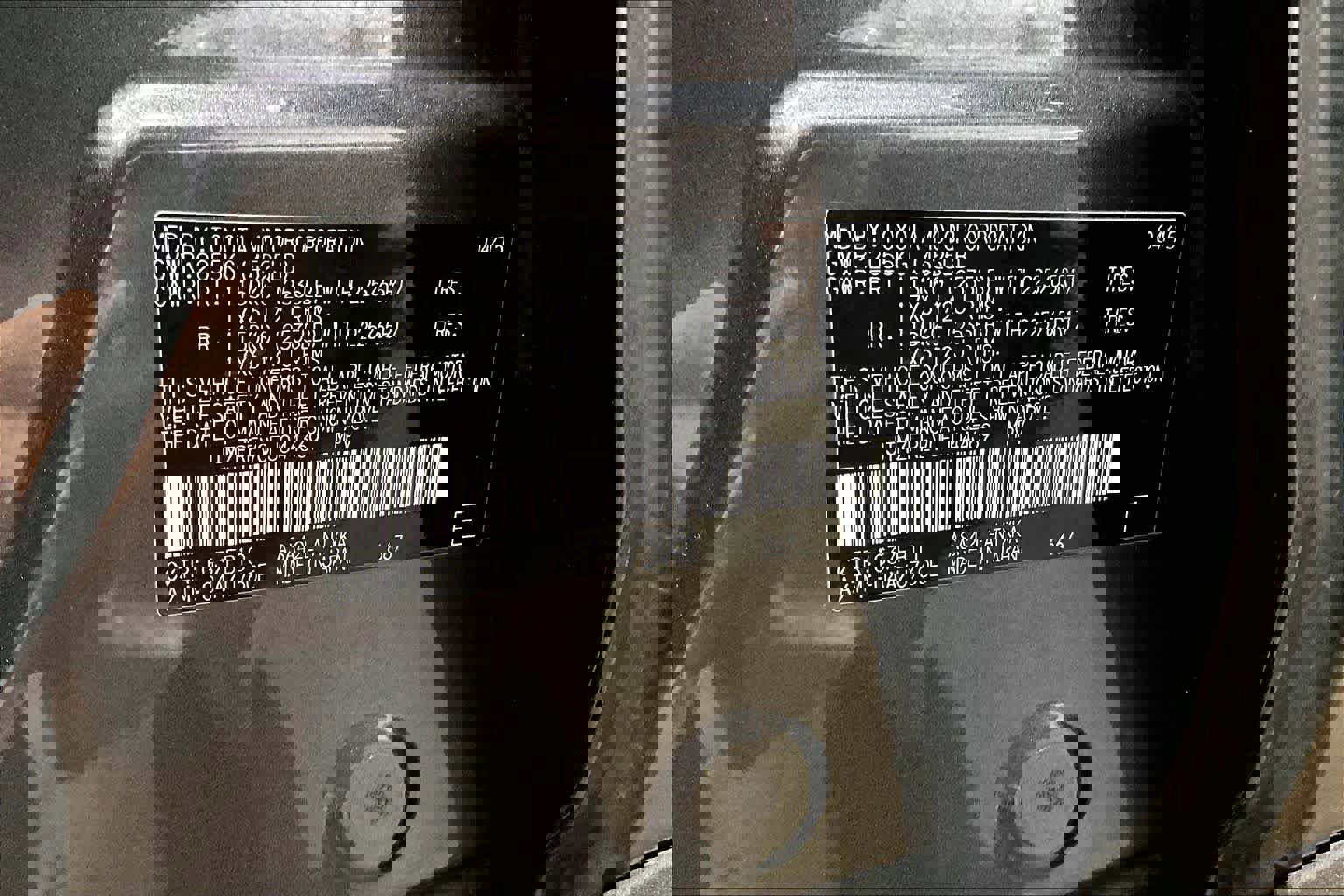 Used 2015 Toyota RAV4 LE image 34