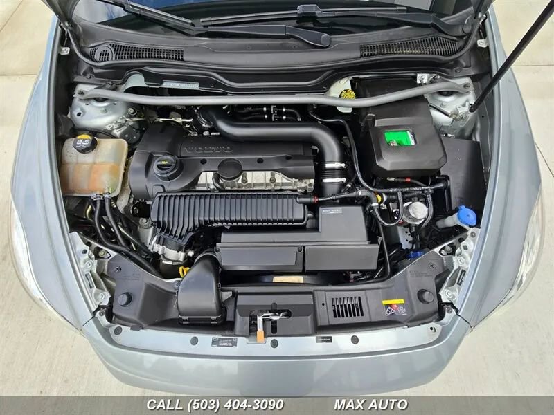 Used 2011 Volvo C30 T5 R-Design image 32