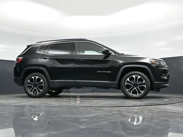 Certified 2022 Jeep Compass Limited AWD/4WD image 63